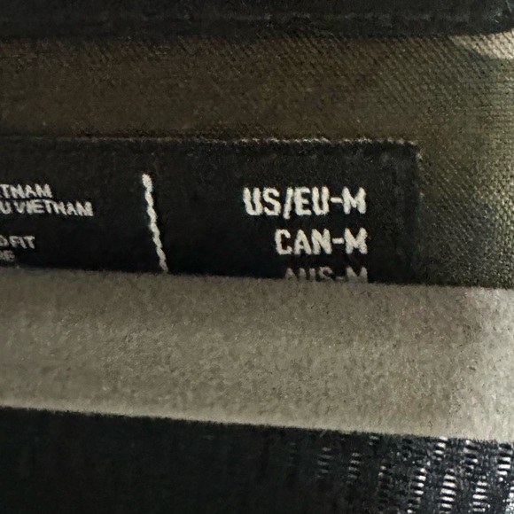 Volcom Gore-Tex camo jacket—weatherproof & unstoppable style! #Volcom #GoreTex!🔥 - Picture 10 of 10